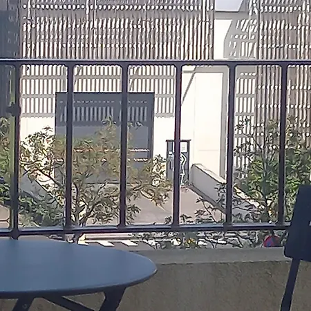 Apartment Sejour A : Bel 3 Pieces Avec Loggia, Proche Et Commerces - Fr-1-472-153 Sete