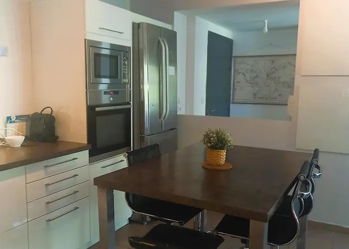 Charmant Appartement 3 Pieces A Sete Avec Terrasse Et Parking Securise - Fr-1-472-153 Lägenhet Sète